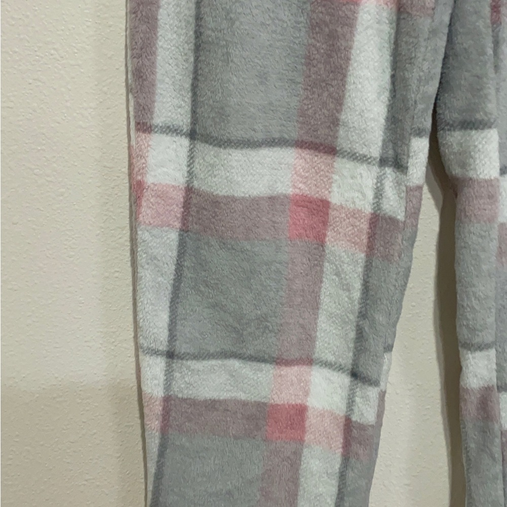 Secret Treasures Gray and Pink Plaid Pajama Bottoms - Picture 5 of 11